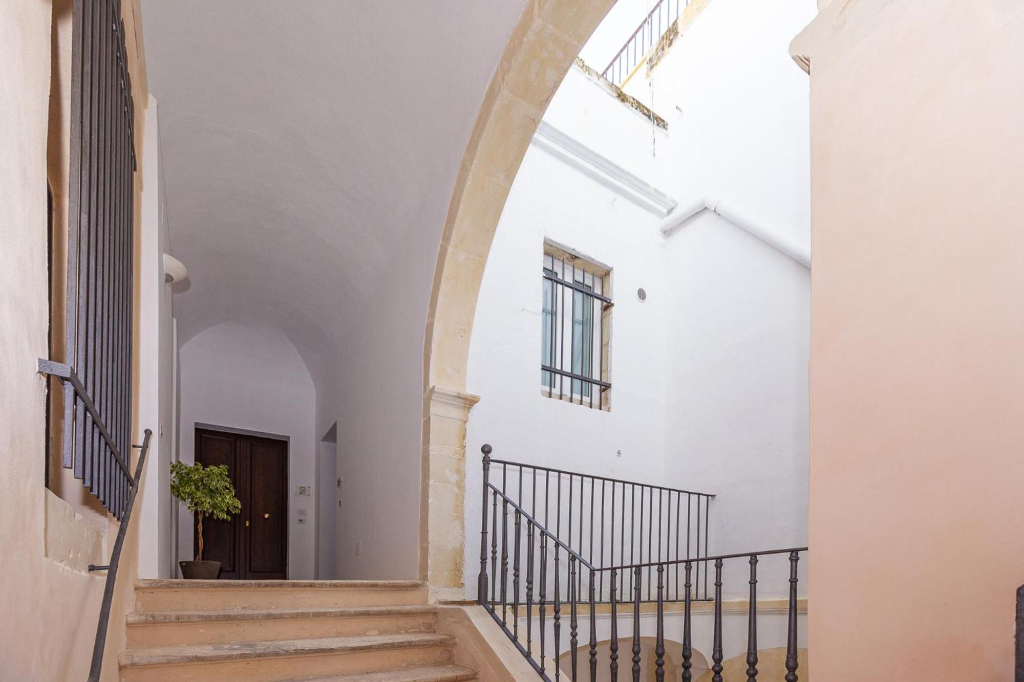 Palazzo Marini B&B Di Charme Lecce Exterior photo